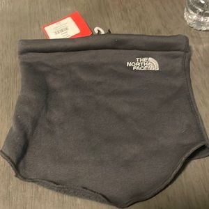 North face neck wrap- NWT